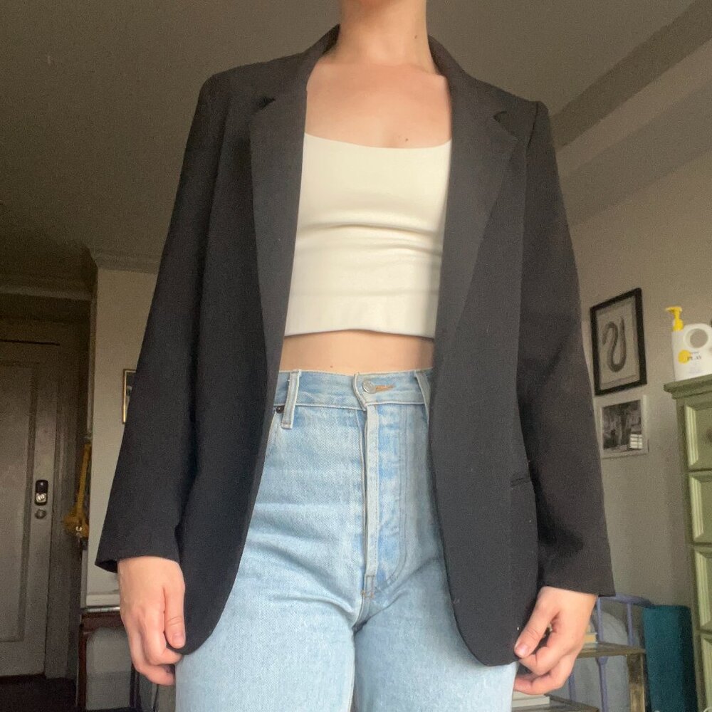 Tailored black blazer